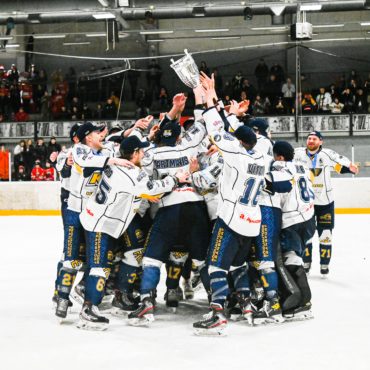 “Kurbads” finālsēriju noslēdz Tallinā un ceļ čempionu kausu