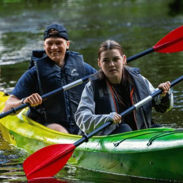 Hokeja skola Kurbads piedalījās 19. Kurbads laivu braucienā 🛶